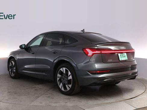 Used 2022 Audi e-tron Premium w/ Convenience Plus Package AWD/4WD image 17