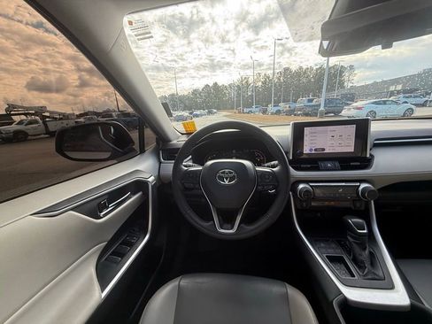 Used 2024 Toyota RAV4 XLE Premium image 13