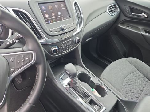 Used 2023 Chevrolet Equinox LT image 23