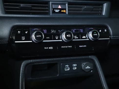 Used 2024 Honda Pilot Elite image 28