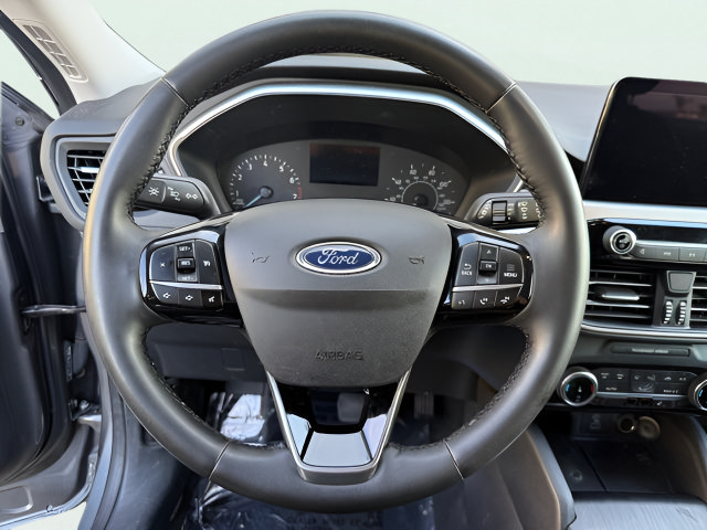 Used 2022 Ford Escape SEL FWD image 14