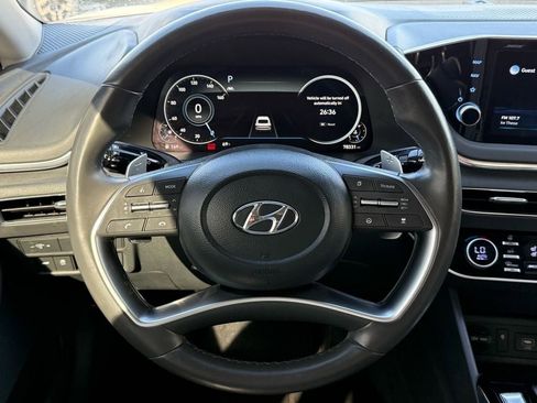 Used 2022 Hyundai Sonata Limited w/ Preferred Accessory Package FWD image 20