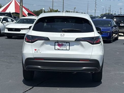 New 2027 Honda HR-V LX image 8