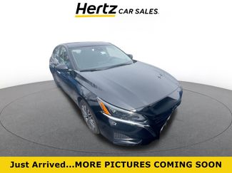 Used 2025 Nissan Altima 2.5 SV video 1