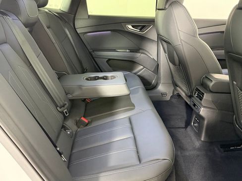 Used 2024 Audi Q4 e-tron Premium Plus w/ Premium Plus image 29