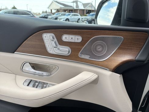 Used 2022 Mercedes-Benz GLS 450 GLS 450 image 13