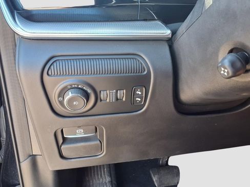 Used 2023 Jeep Grand Wagoneer L Series III w/ Rear Seat Video Group 1 AWD/4WD image 21