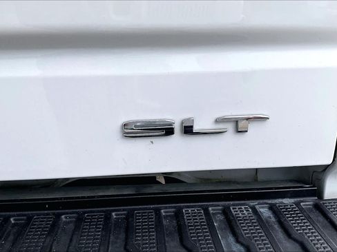 Used 2026 GMC Sierra 1500 SLT AWD/4WD image 10