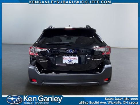 Used 2024 Subaru Outback Premium AWD/4WD image 4