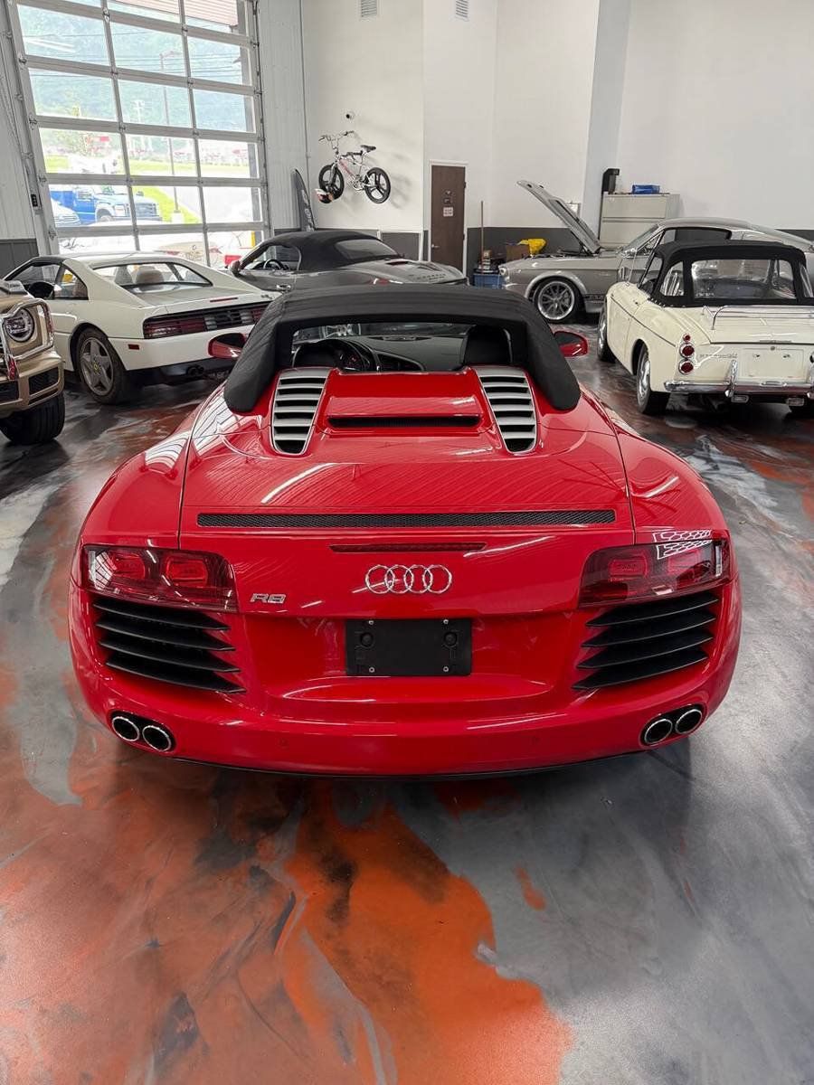 Used 2011 Audi R8 V8 AWD/4WD image 8