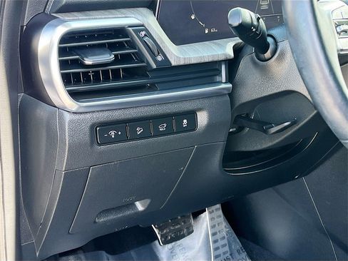 Used 2024 Kia Telluride SX Prestige image 10