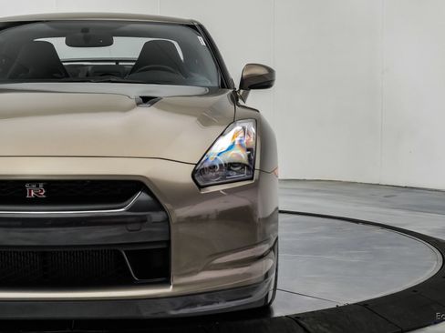 Used 2009 Nissan GT-R Premium AWD/4WD image 39