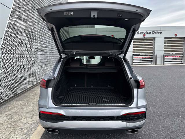 Certified 2025 Audi Q5 Premium Plus w/ Premium Plus AWD/4WD image 7