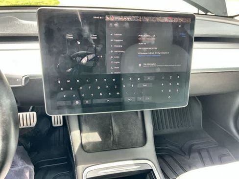 Used 2022 Tesla Model 3 Performance AWD/4WD image 18