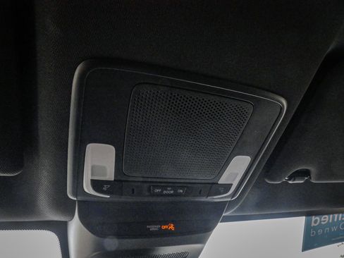 Used 2025 Honda HR-V Sport image 26