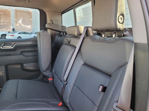 Used 2023 Chevrolet Silverado 1500 LTZ w/ LTZ Premium Package image 13