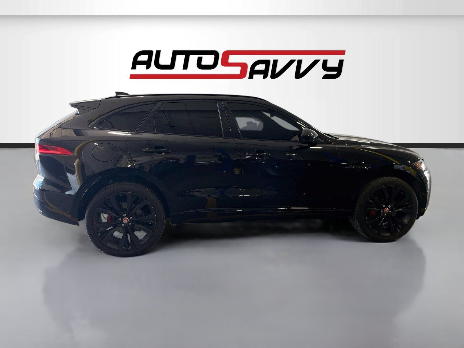 Used 2017 Jaguar F-PACE S AWD/4WD image 8