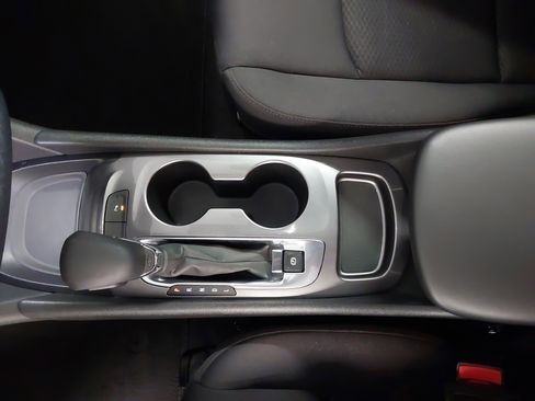 Used 2024 Chevrolet Malibu LS image 22