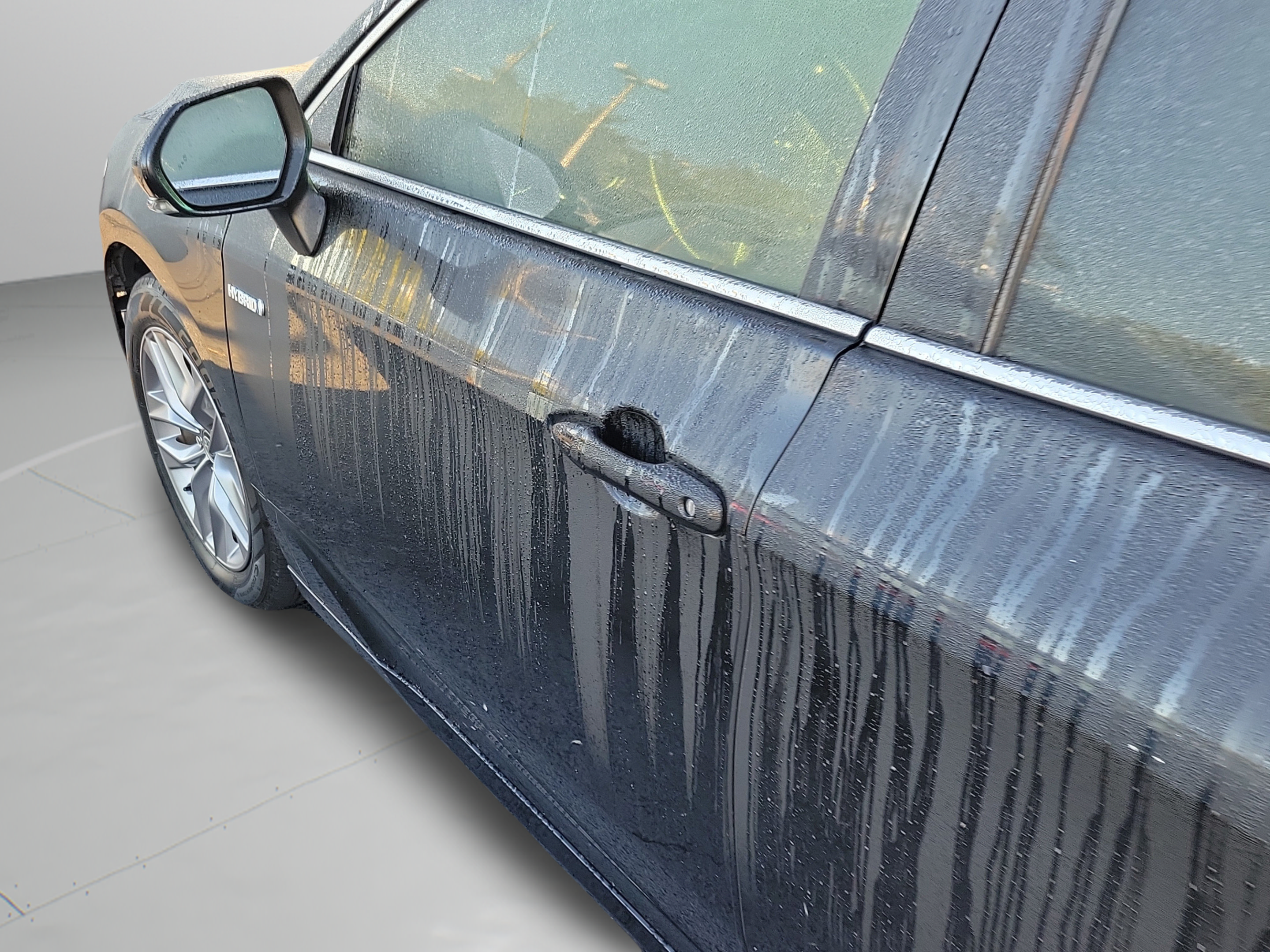 Used 2021 Toyota Avalon XLE w/ Moonroof Package FWD image 27