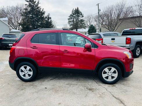 Used 2015 Chevrolet Trax LT w/ LT Plus Package image 2