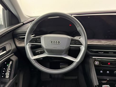 Certified 2025 Audi Q5 Premium w/ Convenience Package AWD/4WD image 19