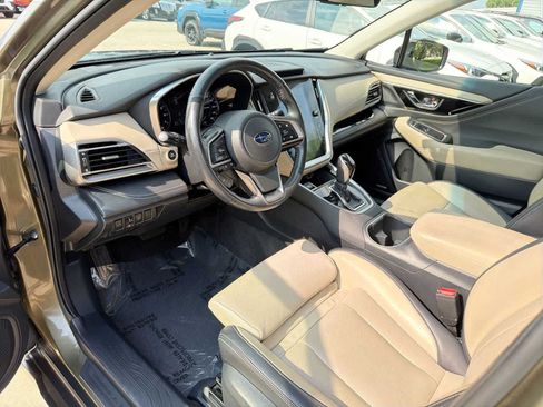 Used 2021 Subaru Outback Limited AWD/4WD image 2