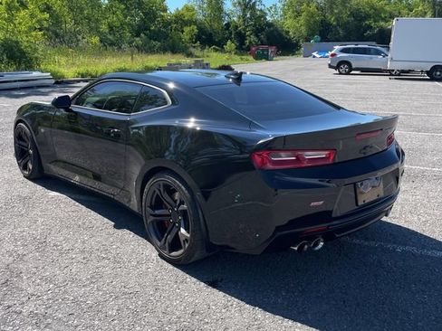 Used 2017 Chevrolet Camaro SS RWD image 2