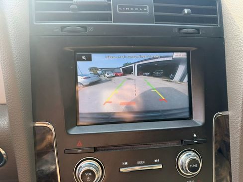 Used 2015 Lincoln Navigator 4WD image 23