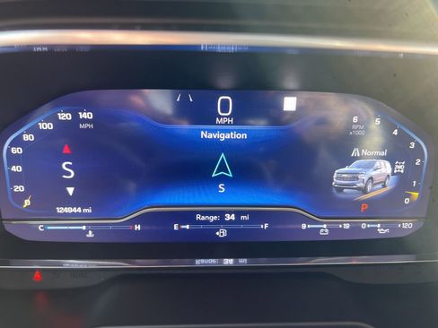 Used 2022 Chevrolet Tahoe Z71 w/ Luxury Package image 17