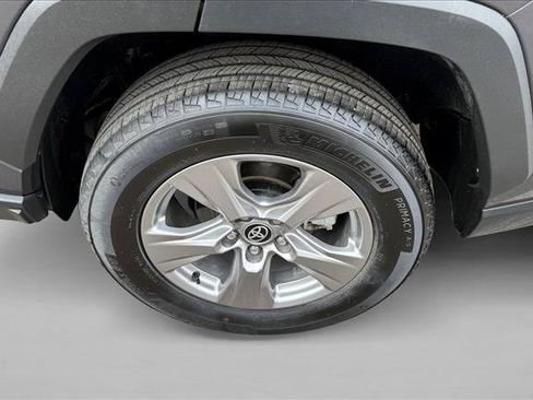 Used 2025 Toyota RAV4 XLE AWD/4WD image 9
