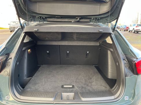 Used 2025 Chevrolet Trax LT image 29