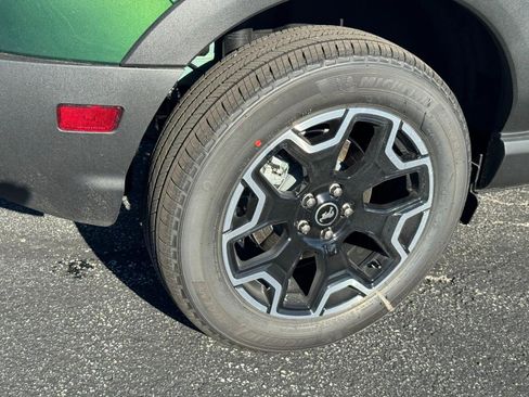 New 2025 Ford Bronco Sport Outer Banks image 4