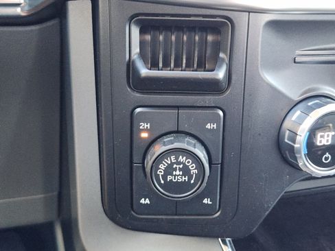 Used 2021 Ford F150 Lariat AWD/4WD image 14