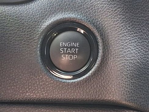 Used 2025 Toyota Tundra SR5 AWD/4WD image 22