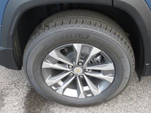 New 2026 Chevrolet Equinox LT w/ Convenience Package II image 12