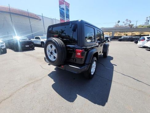 Used 2022 Jeep Wrangler Unlimited Sport AWD/4WD image 8