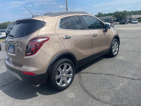 Used 2018 Buick Encore Preferred w/ Experience Buick Package FWD image 3