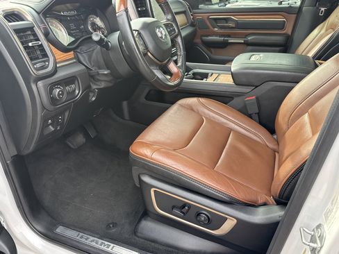 Used 2020 RAM 1500 Longhorn image 16