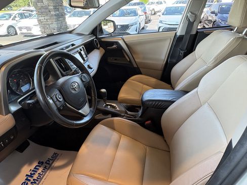 Used 2013 Toyota RAV4 Limited FWD image 22