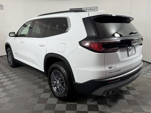 Used 2025 GMC Acadia Elevation image 4