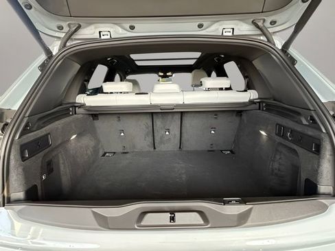 Used 2026 BMW X5 xDrive40i w/ M Sport Package image 30