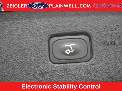 Used 2024 Ford Edge ST-Line AWD/4WD image 9