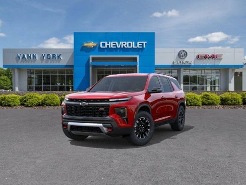 New 2026 Chevrolet Traverse Z71 w/ Enhanced Driving Package AWD/4WD image 8