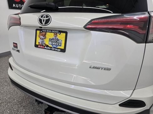 Used 2018 Toyota RAV4 Limited w/ Advanced Technology Package FWD image 7