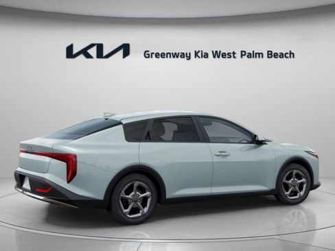 New 2026 Kia K4 FWD image 8