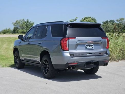 Used 2022 GMC Yukon AT4 AWD/4WD image 5