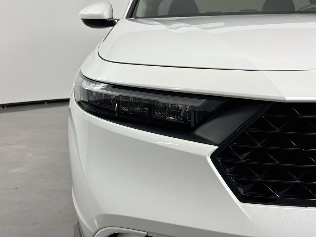 Used 2023 Honda Accord EX image 42