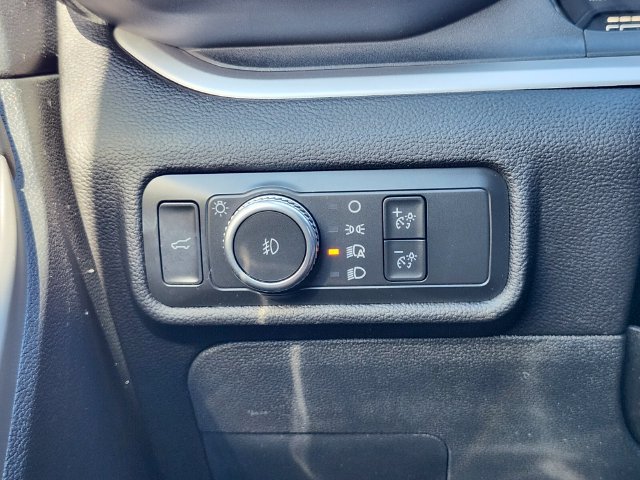 Certified 2022 Ford Explorer XLT w/ Equipment Group 202A AWD/4WD image 25