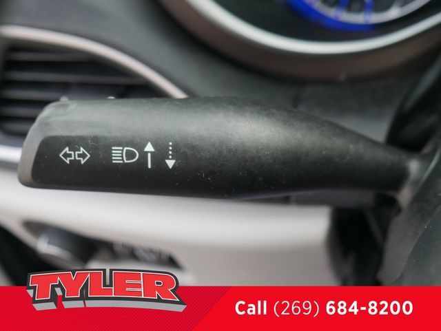 Used 2017 Chrysler Pacifica LX FWD image 21