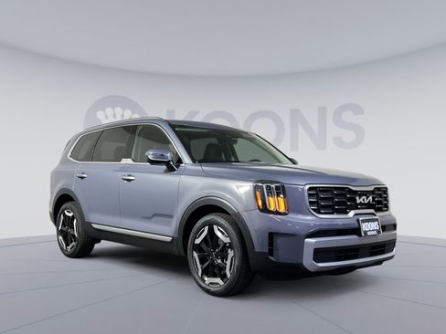 New 2025 Kia Telluride S image 8